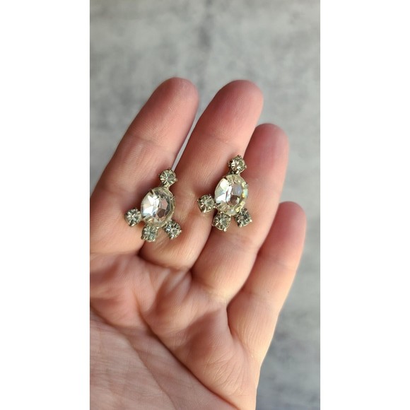 Vintage Clear Rhinestone Screwback Earrings - Picture 2 of 10